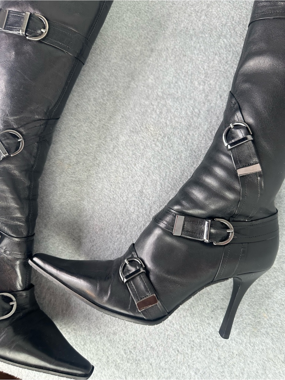GUESS by Marciano Vintage Y2K Black Leather Buckle Pointed Toe Stiletto Boots 7M - Picture 6 of 14